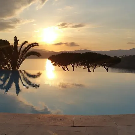 Apartahotel Cala Silente *
