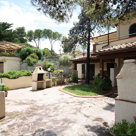 Aparthotel Cala Silente