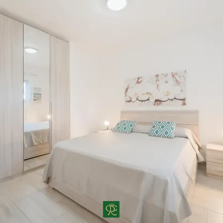 Cala Silente Aparthotel 4*