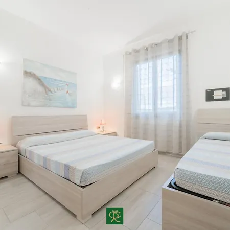 Aparthotel Cala Silente *